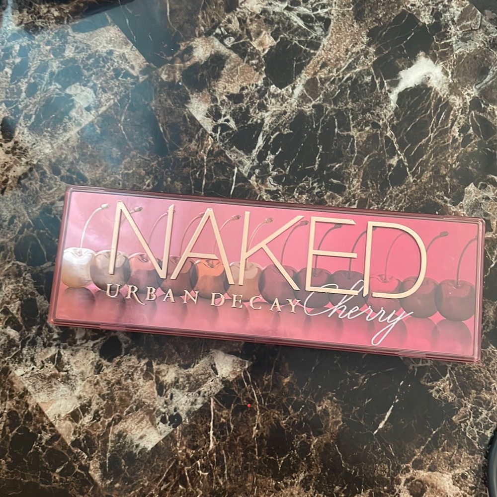Urban Decay cherry palette